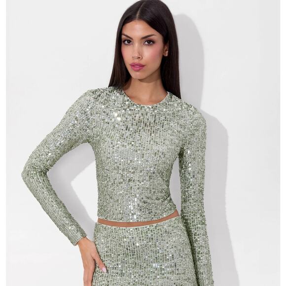 ALICE + OLIVIA Delaina Long Sleeve Sea Green Sequin Crop Top - Picture 3 of 14